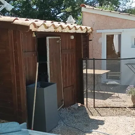 Hébergement de vacances Maisonnette Et Piscine